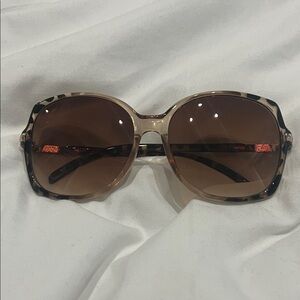 NWT Fashion shiny  brown tortoise sunglasses